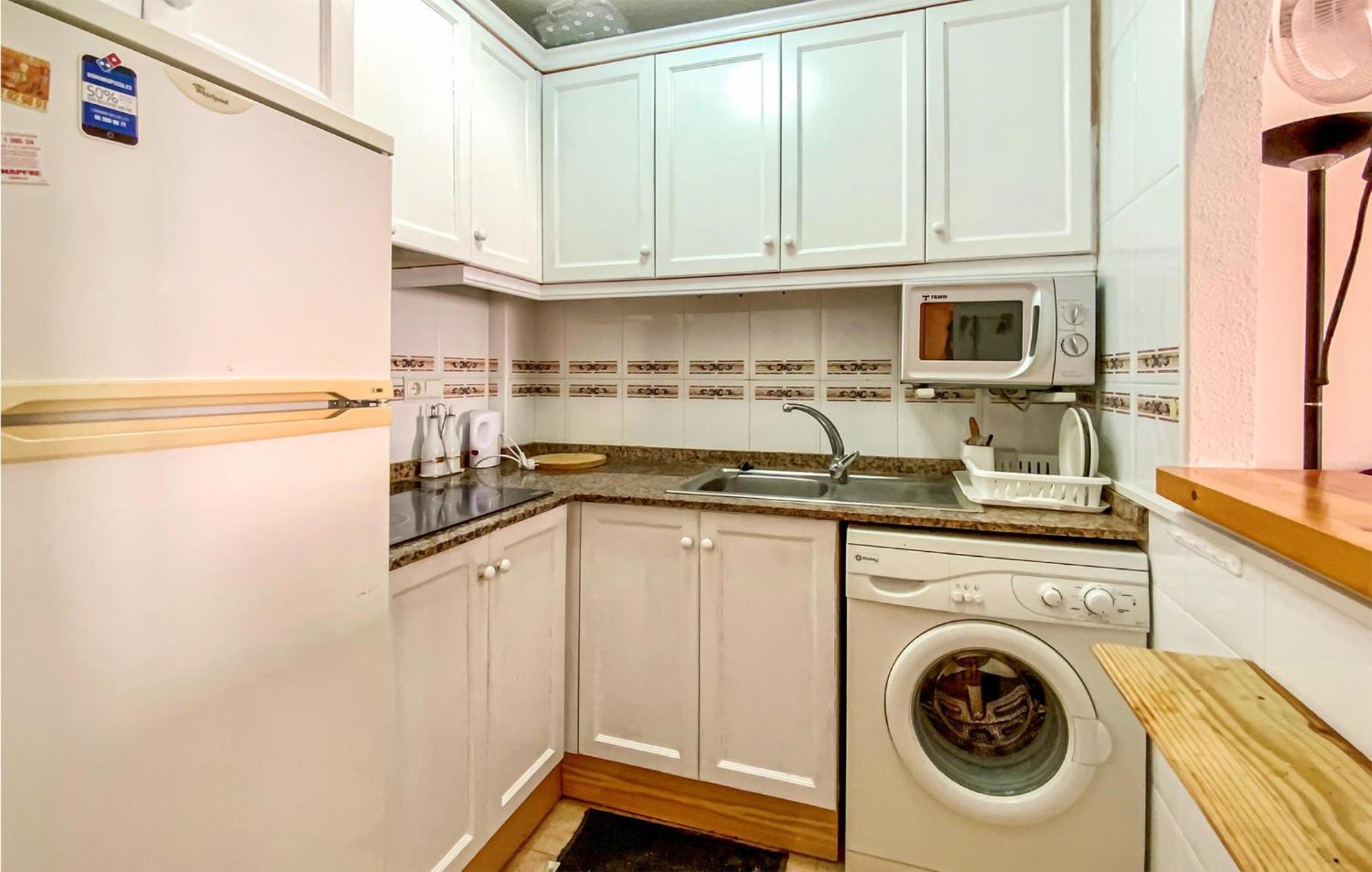 1 Bedroom Pet Friendly Apartment In Torrevieja Exteriér fotografie